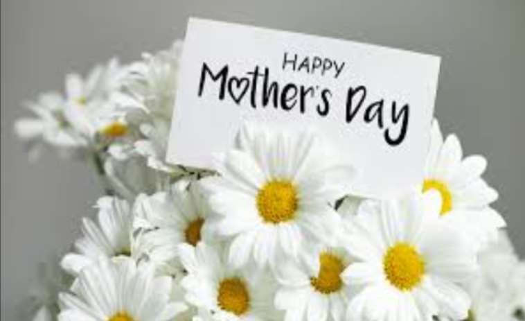Happy Mother's Day 2025 Funny Messages to Add a Smile